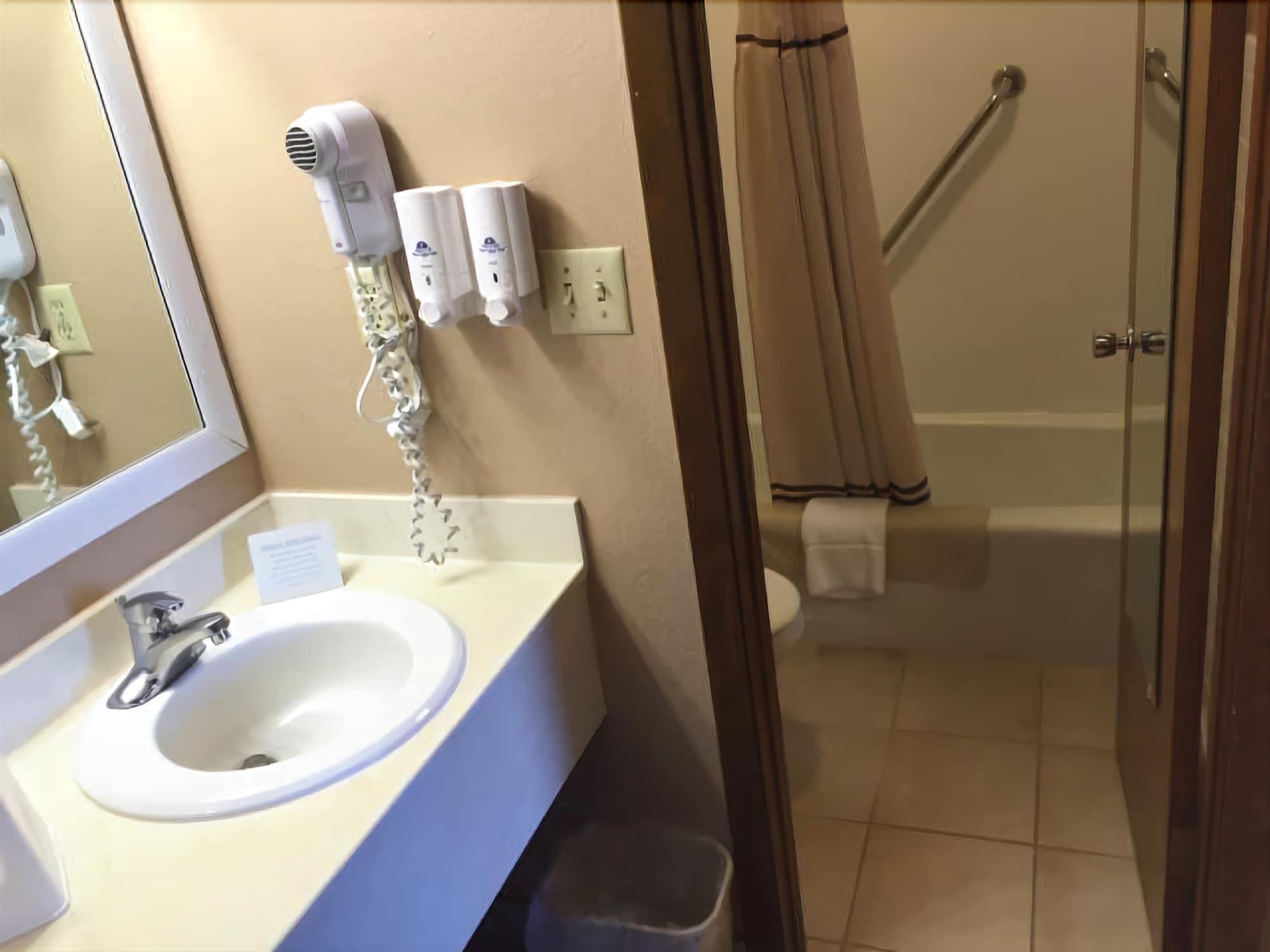Americas Best Value Inn York Extérieur photo