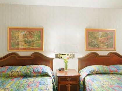 Americas Best Value Inn York Extérieur photo